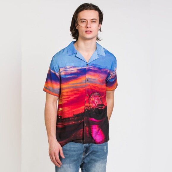 Kolby Santa Monica Pier Ferris Wheel Button Up Hawaiian Summer Lightweight Shirt - Picture 1 of 10
